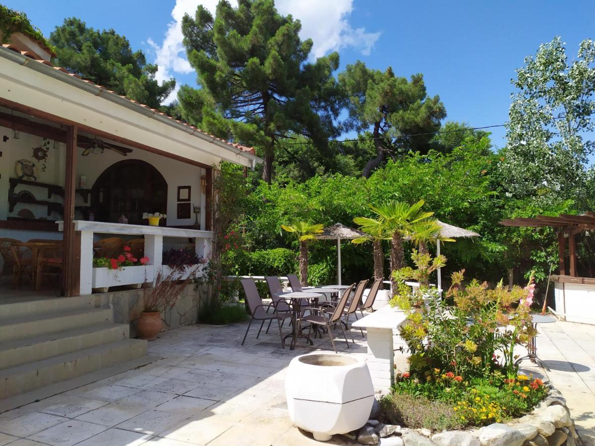Cavo Paradiso Villa Asproválta Eksteriør billede
