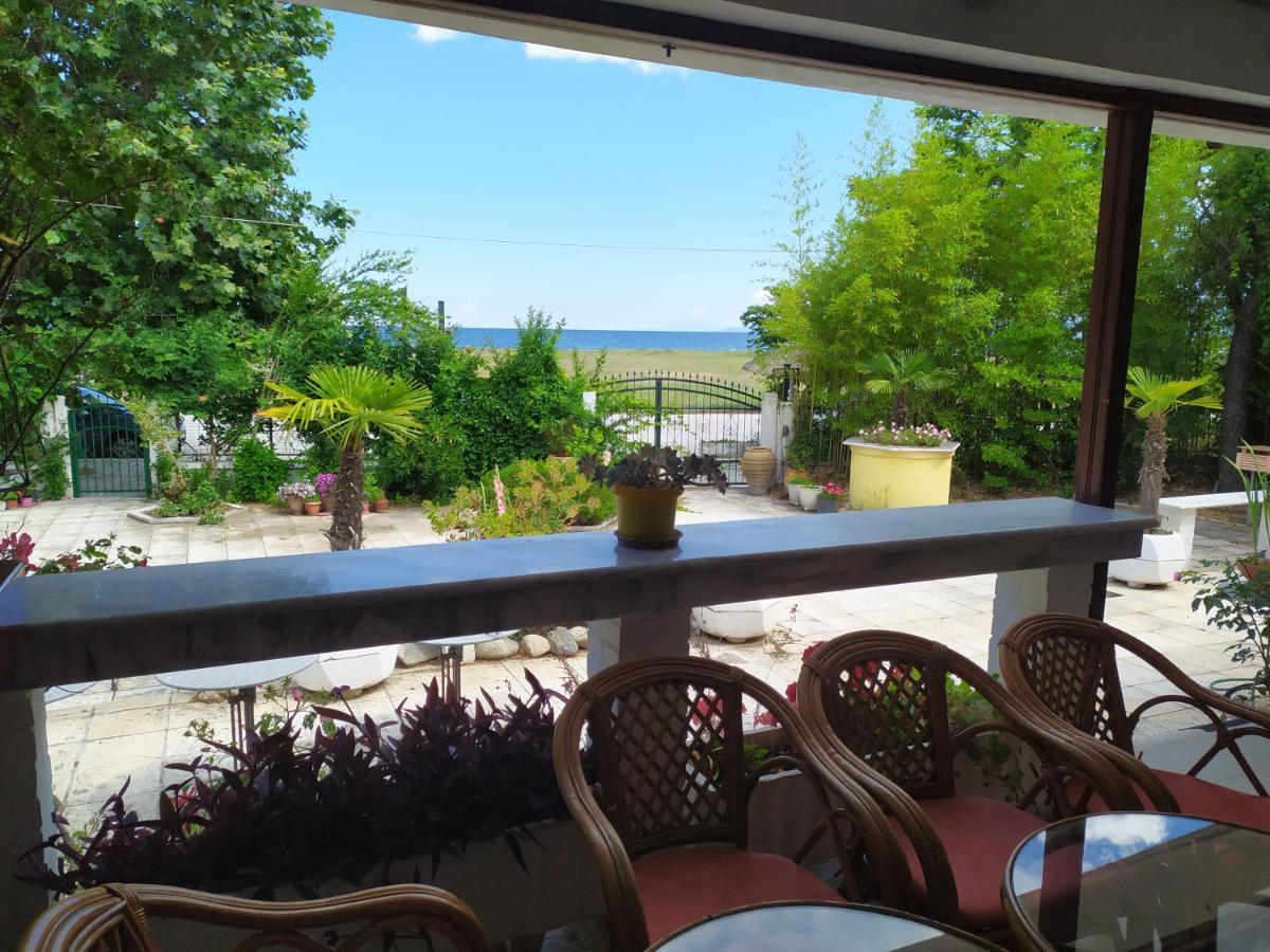 Cavo Paradiso Villa Asproválta Eksteriør billede