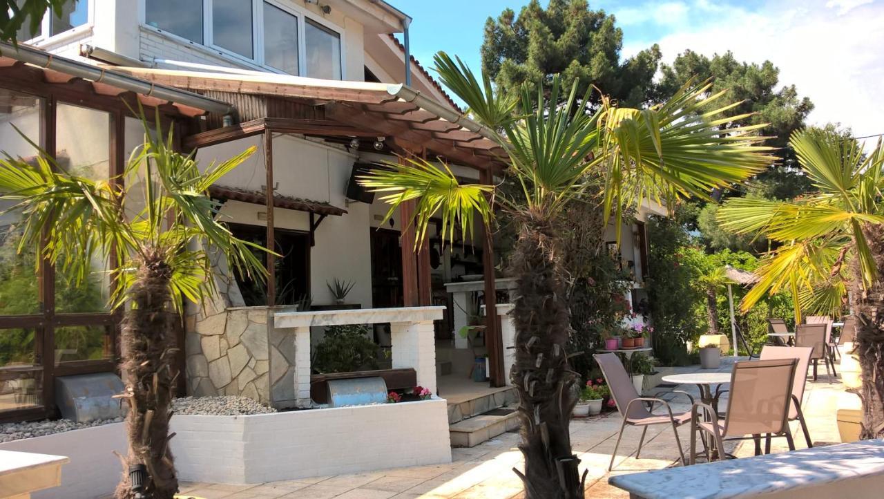 Cavo Paradiso Villa Asproválta Eksteriør billede