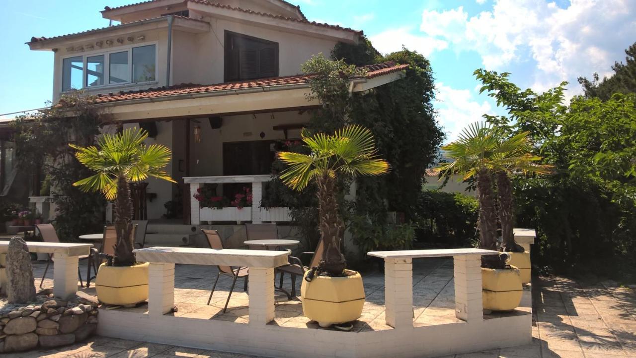 Cavo Paradiso Villa Asproválta Eksteriør billede