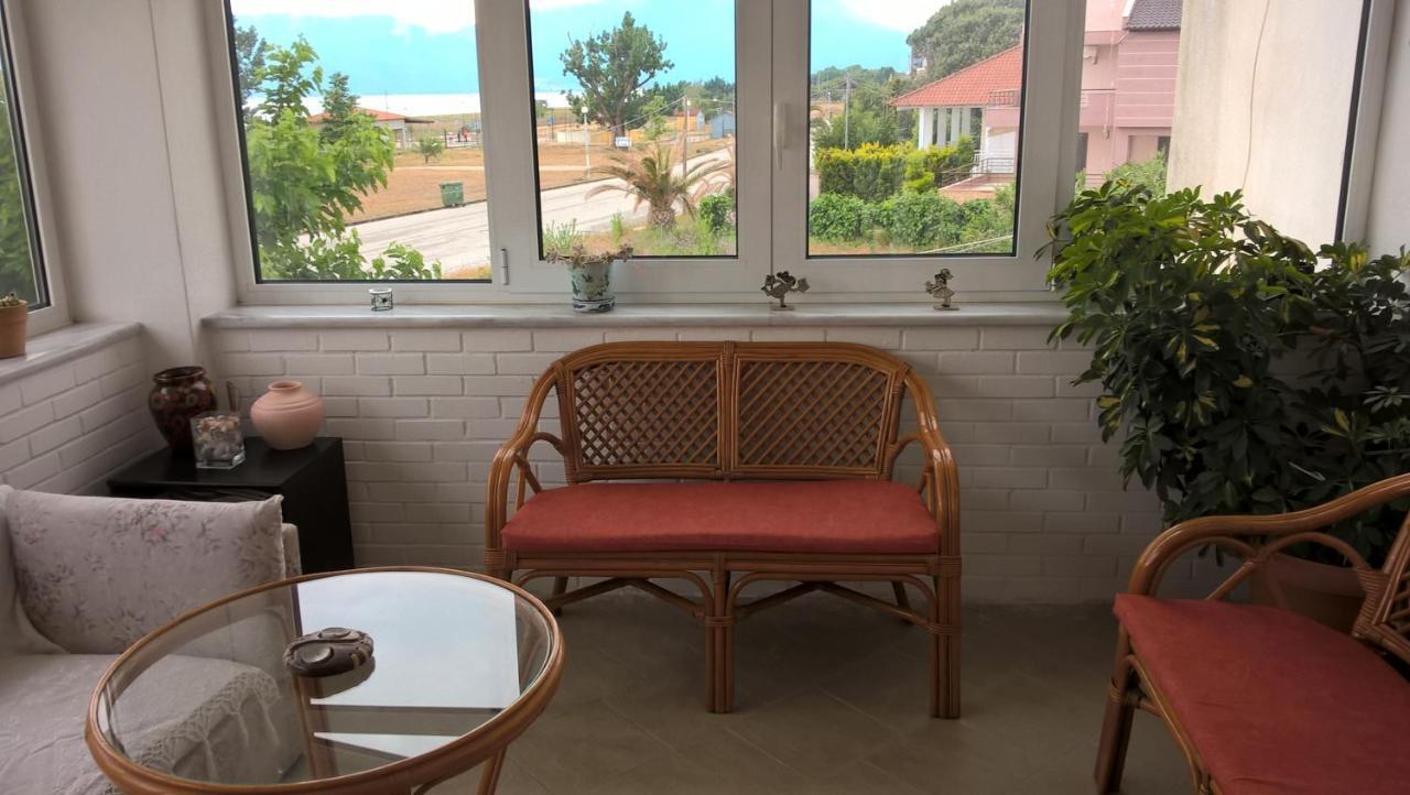 Cavo Paradiso Villa Asproválta Eksteriør billede